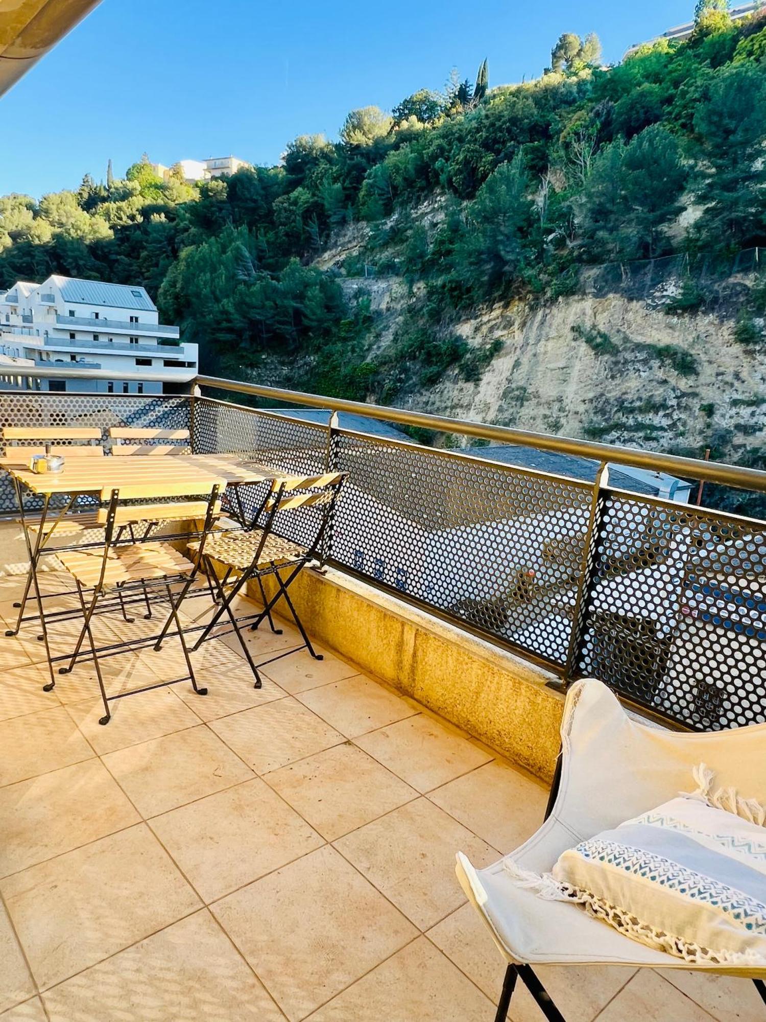Magnificent Renovated Apartment, 2 Rooms Of 45 M2, Close Tothe Sea, Top Floor, Terrace Nice Exteriör bild
